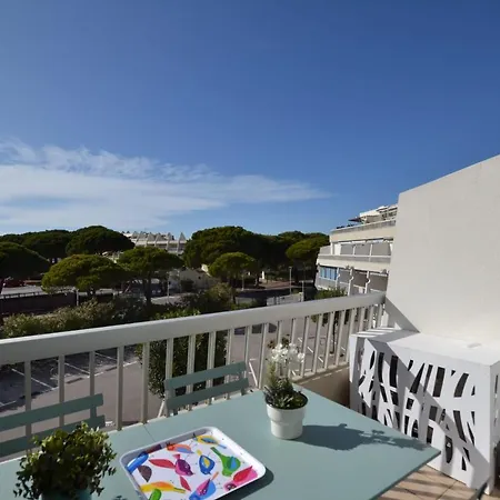 A La Fregate Port Camargue 2 *